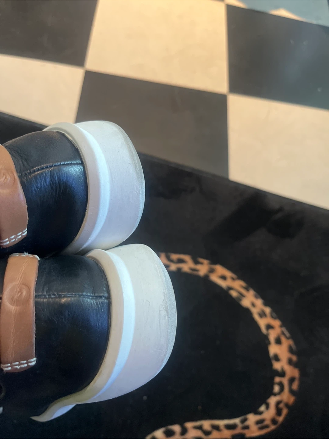 Ladies Clarks black leather sneaker - photo 3