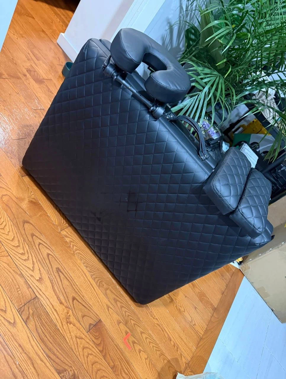 Black Quilted Massage Table with Face Cradle and Arm Rests - photo 2