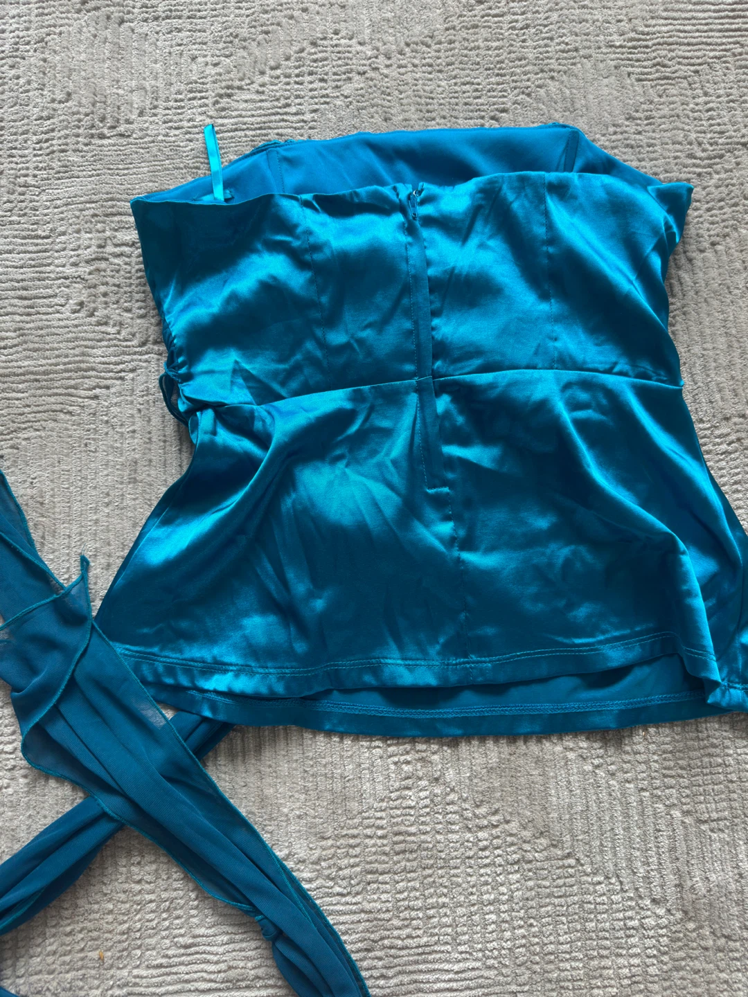 y2k Le Château turquoise strapless ruched top with tie waist - photo 3