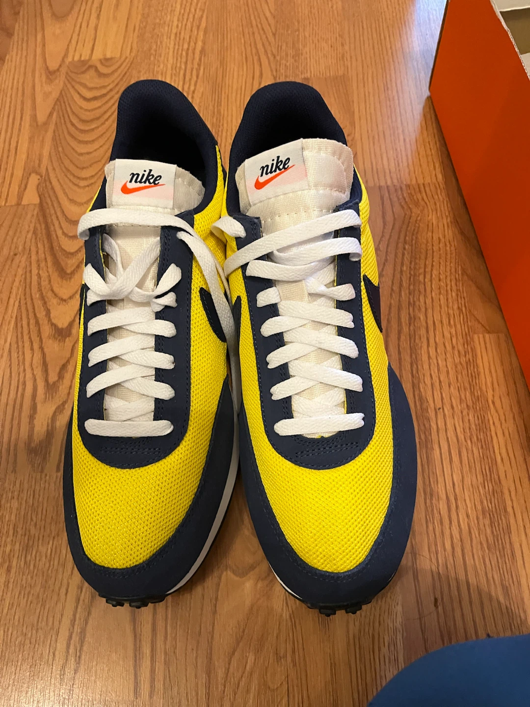 Tailwind Nike Running Shoes - Yellow & Navy - photo 2