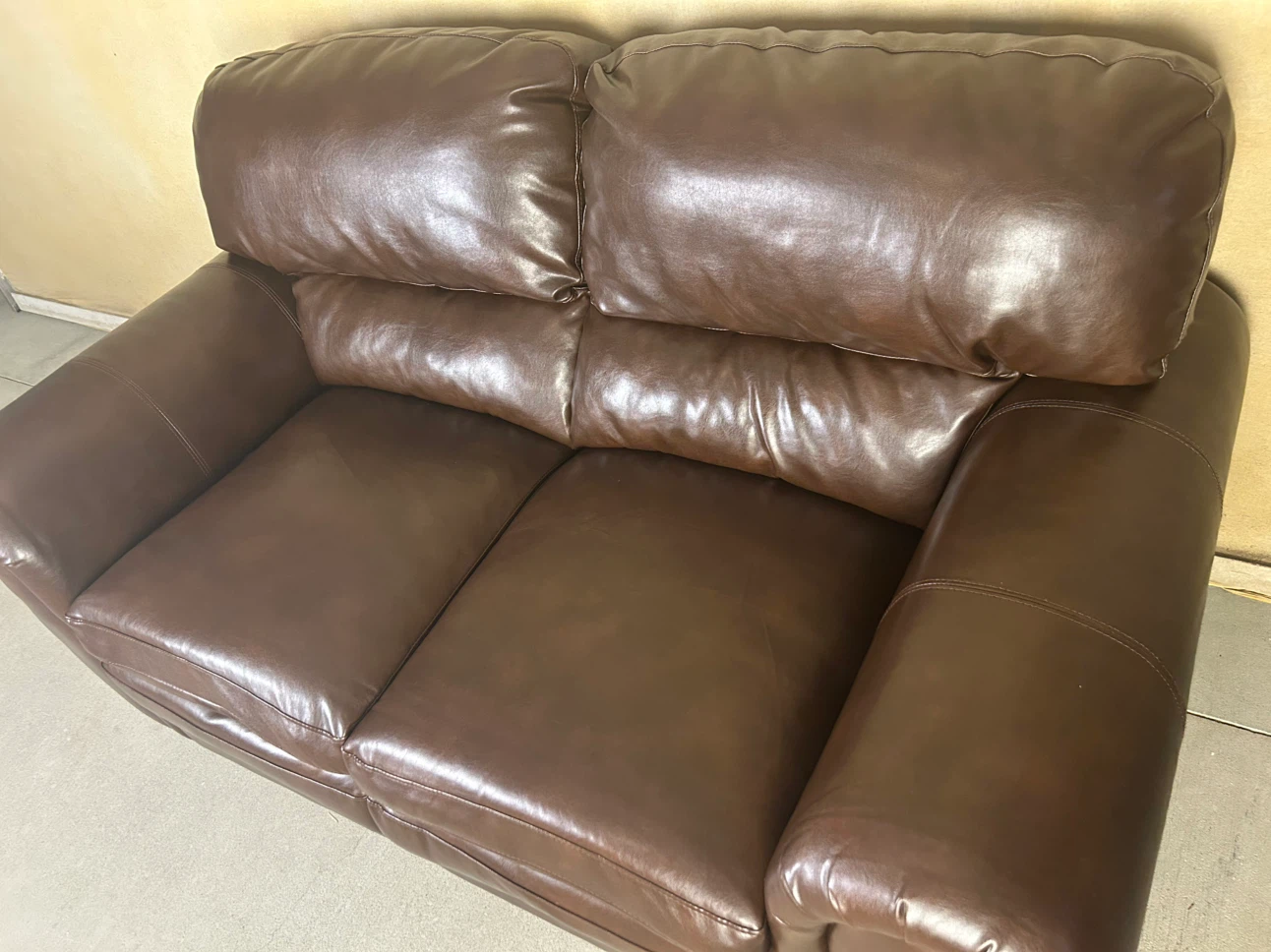 DELIVERY AVAILABLE! LIGHT BROWN LOVESEAT FOR $200! - photo 4