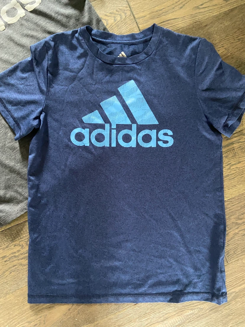 Set of 2: Boys Adidas T-shirts Size Youth M - photo 2