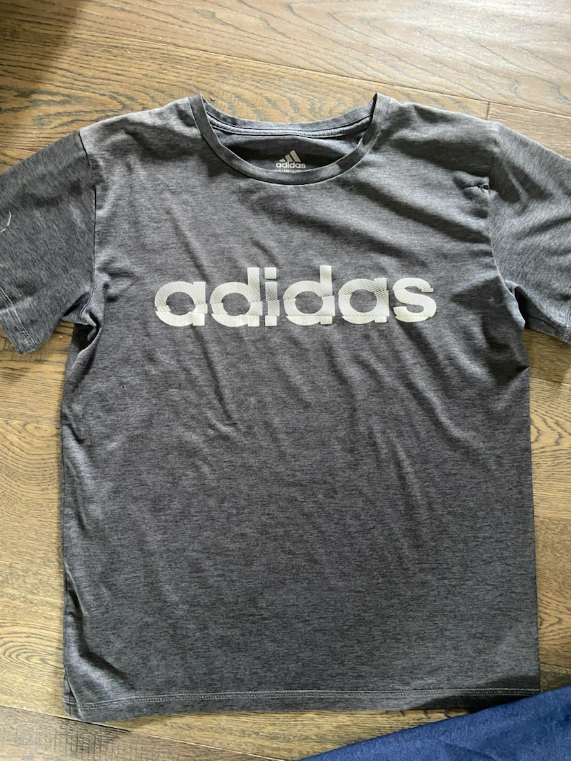 Set of 2: Boys Adidas T-shirts Size Youth M - photo 3