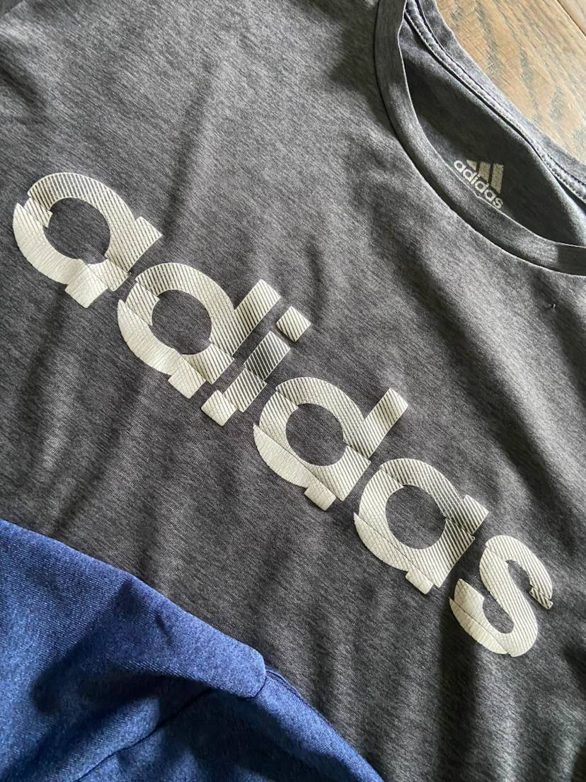 Set of 2: Boys Adidas T-shirts Size Youth M - photo 4