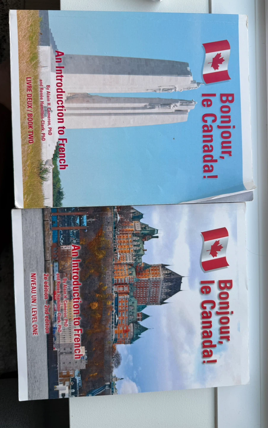 An Introduction to French Textbooks (Book 1 & 2)