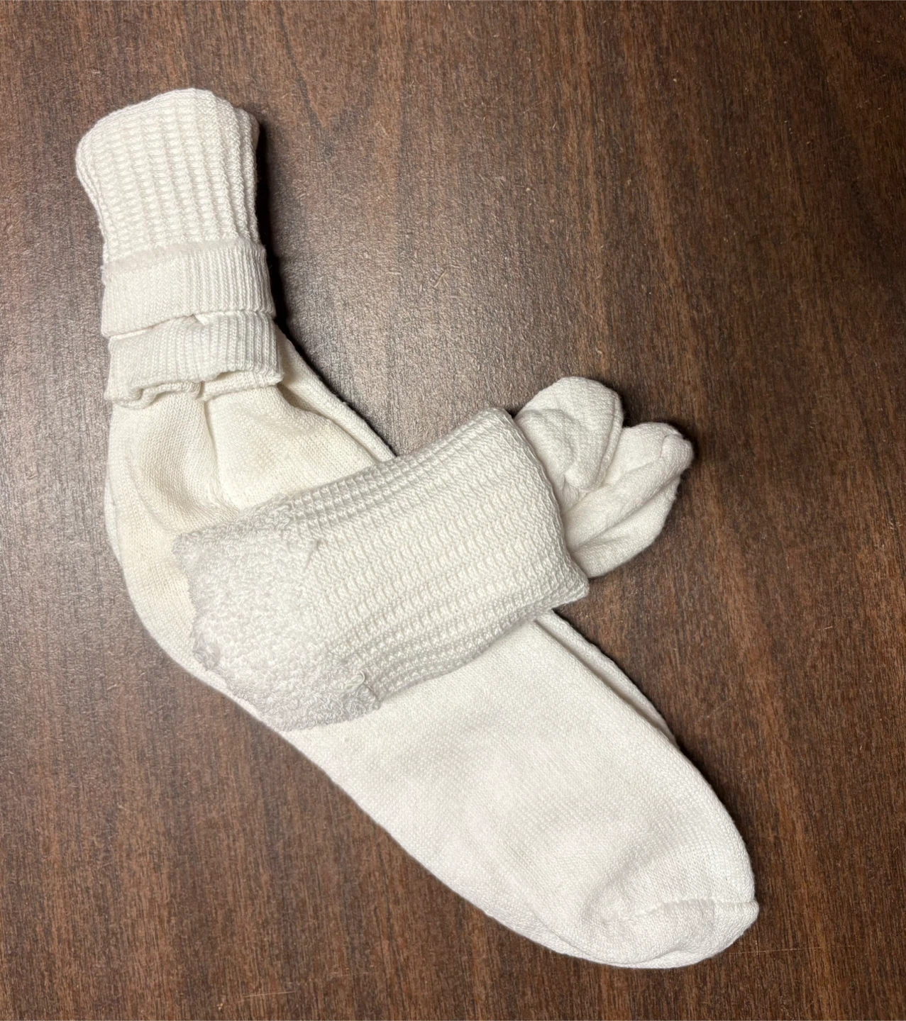White rib-knit crew socks - unisex