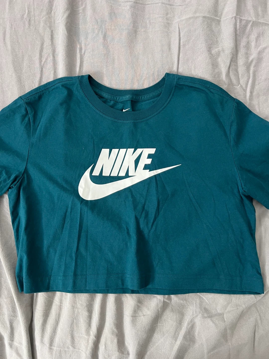 Nike Women's Cropped T-Shirt Teal