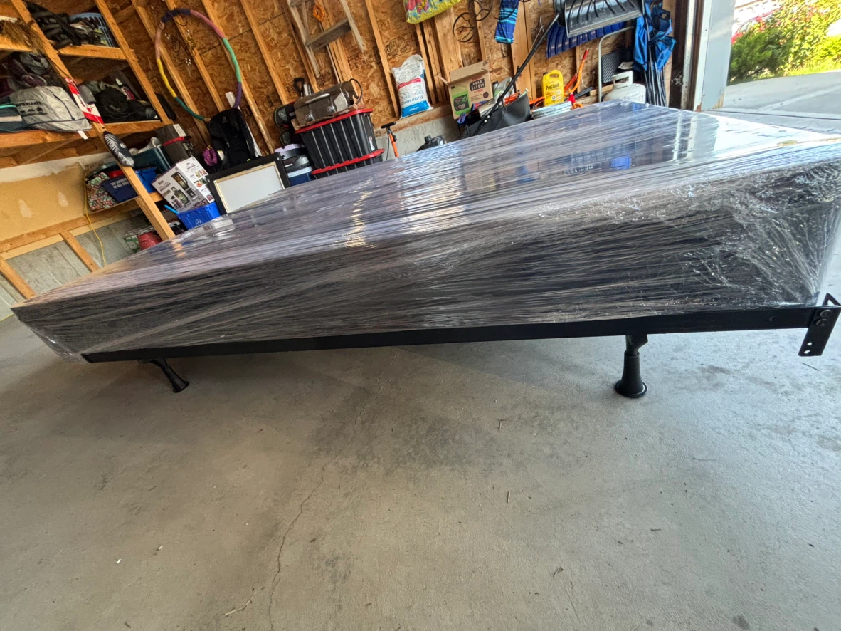 Metal Bed Frame - photo 3