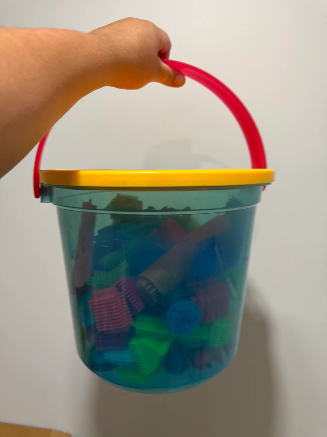 Bristle Blocks Toy Bucket