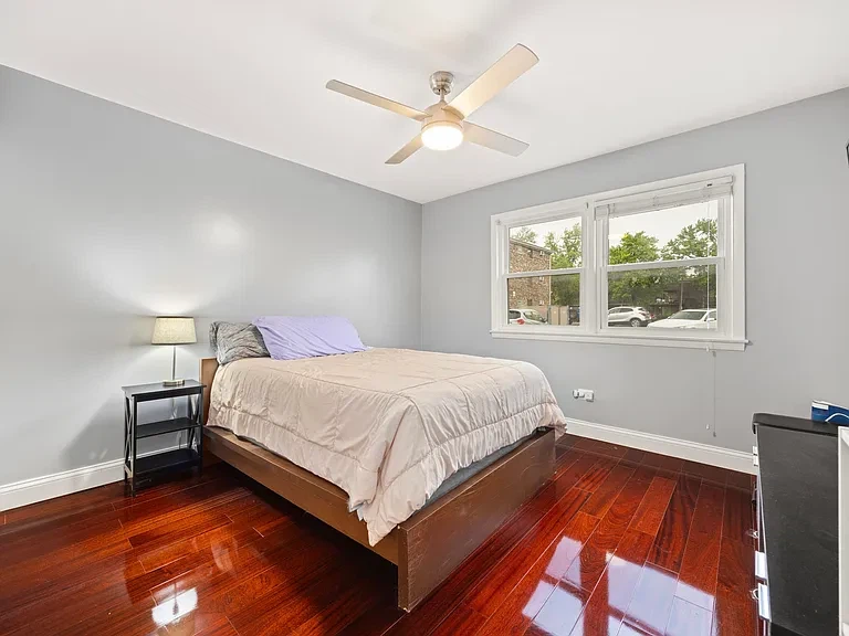 Full size bed with Frame and Mattress - photo 2