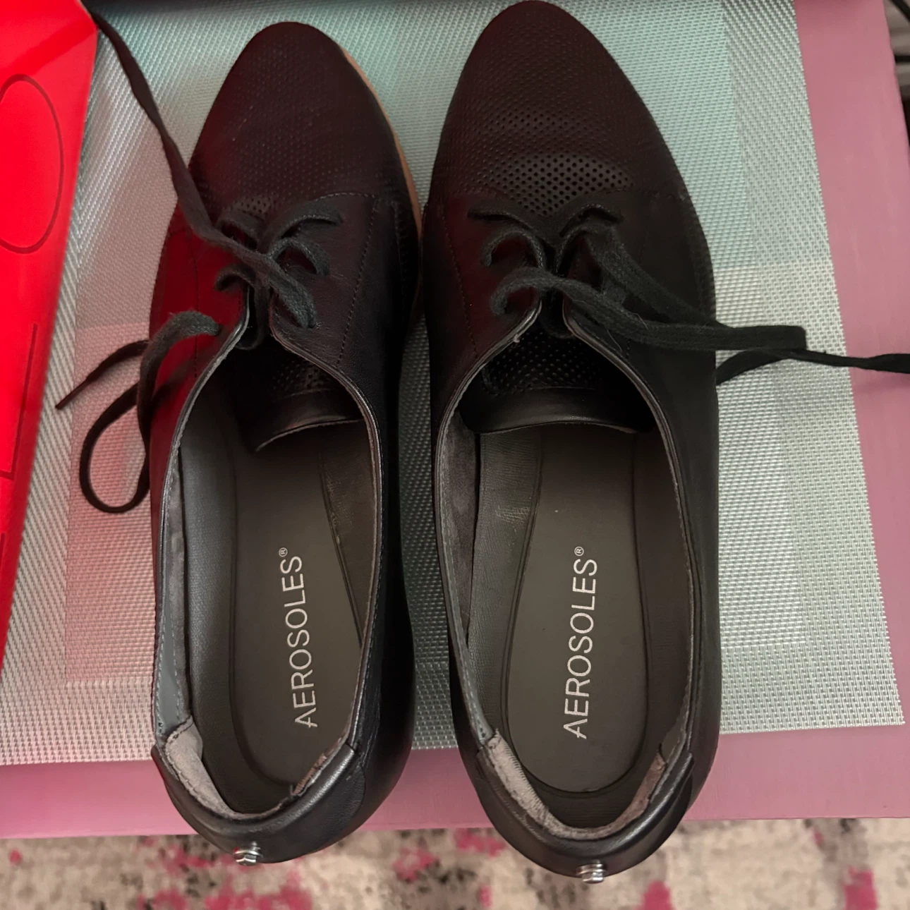 LIKE NEW Aerosoles Sidecar Black Leather Loafers - photo 3