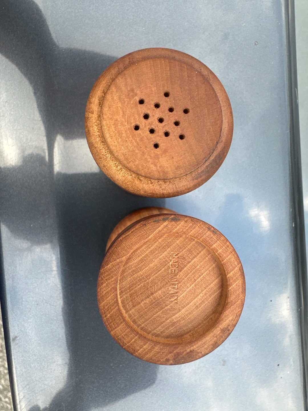 Salt and pepper shakers - photo 3