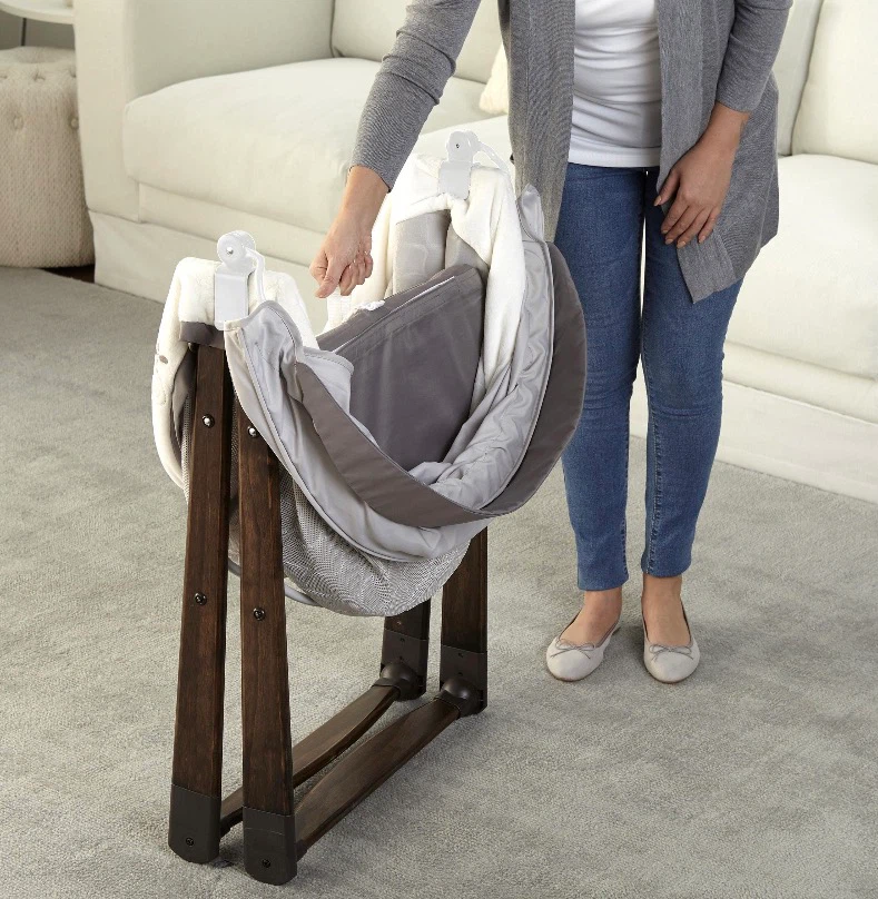 Ingenuity Foldaway Rocking Wood Bassinet - photo 4