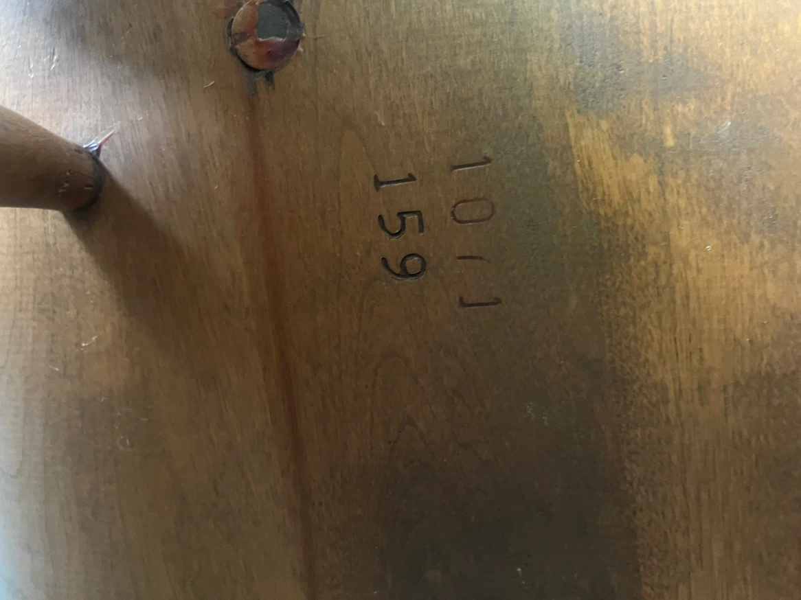 S. Bent & Bros Colonial Vintage Bench - photo 3
