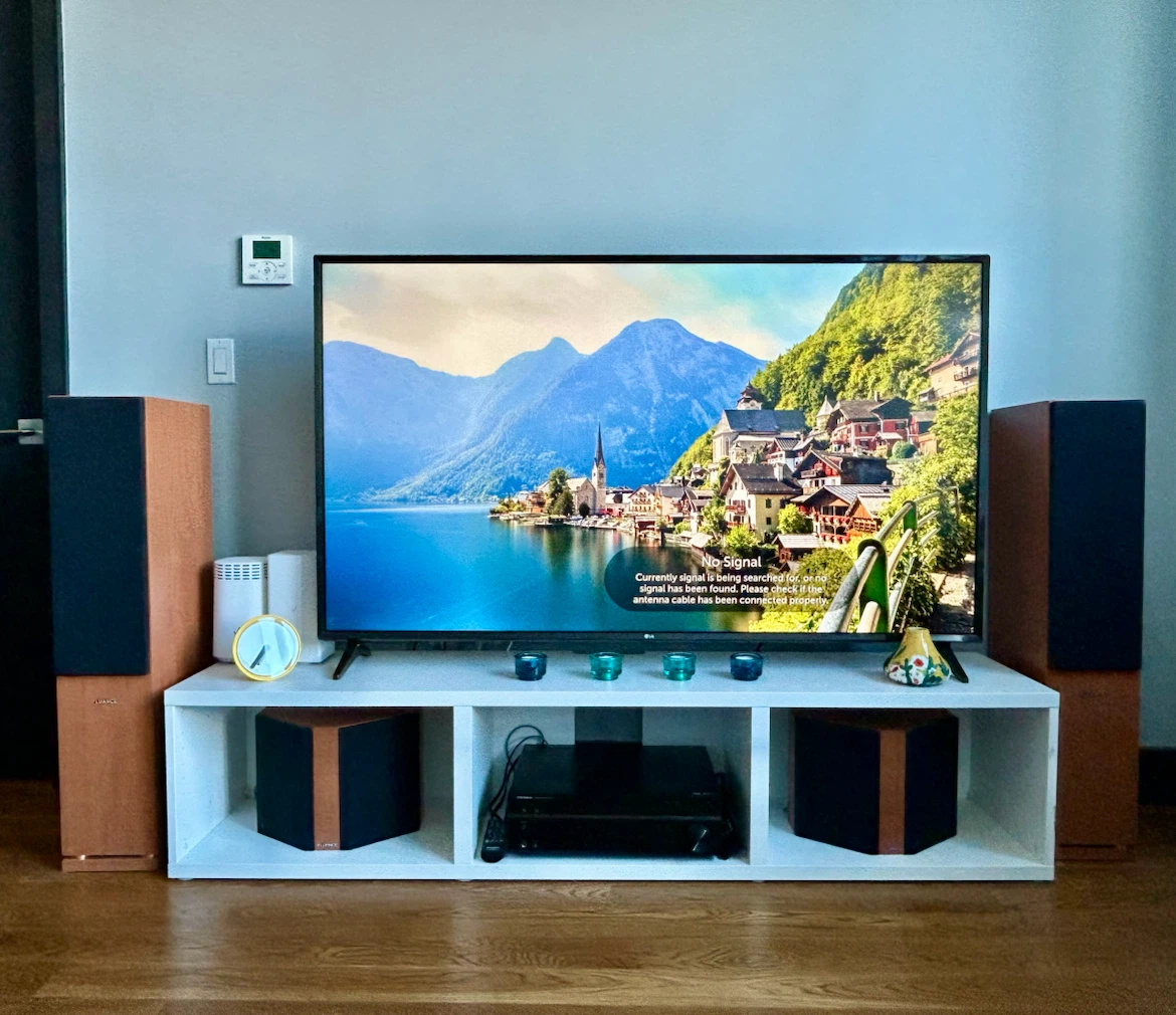 LG 65 inch UHD Smart TV with a working remote - photo 2