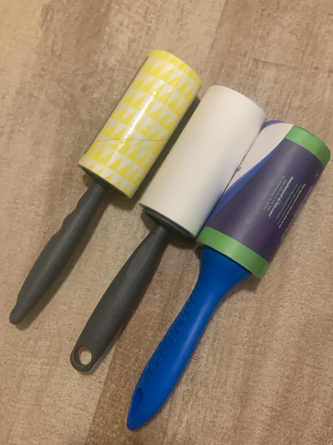 3 Lint Rollers - photo 4