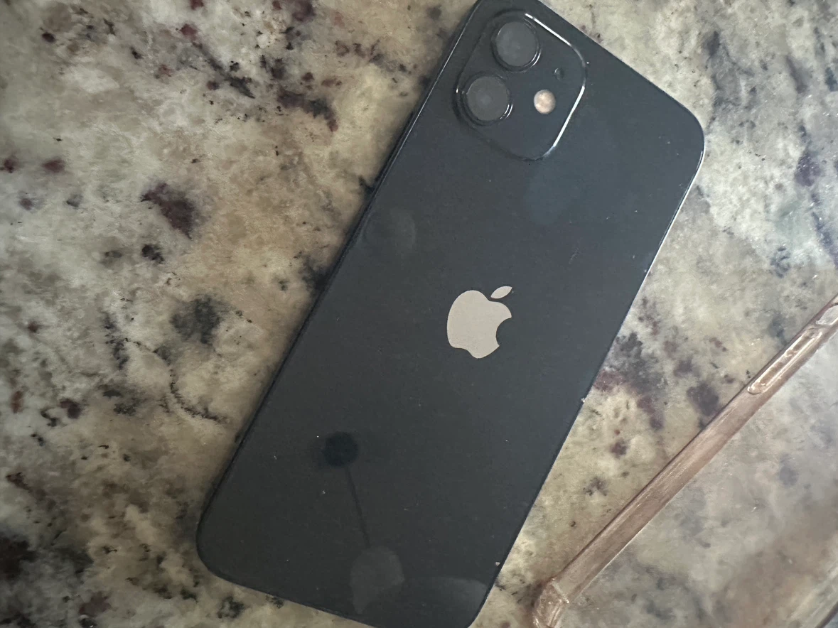 Black Apple iPhone 12 - photo 2