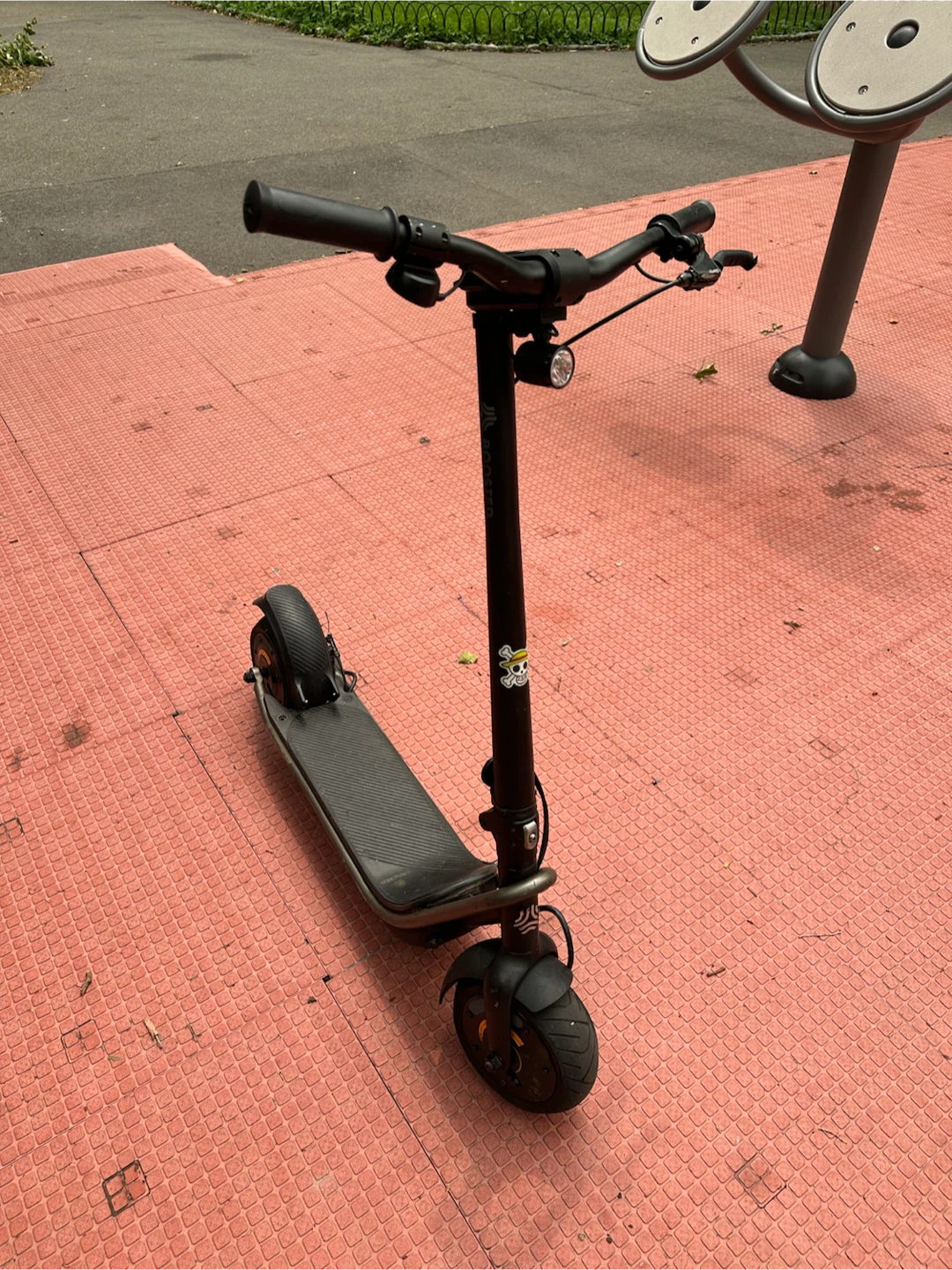 Scooter BOOSTED - photo 2
