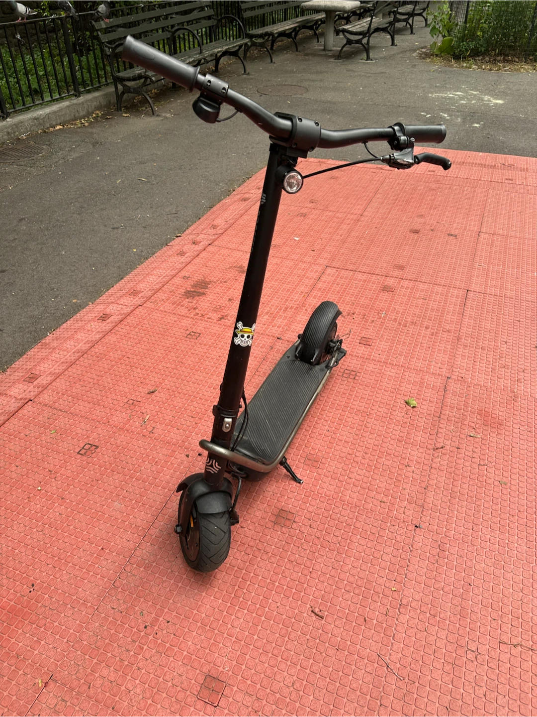 Scooter BOOSTED - photo 4