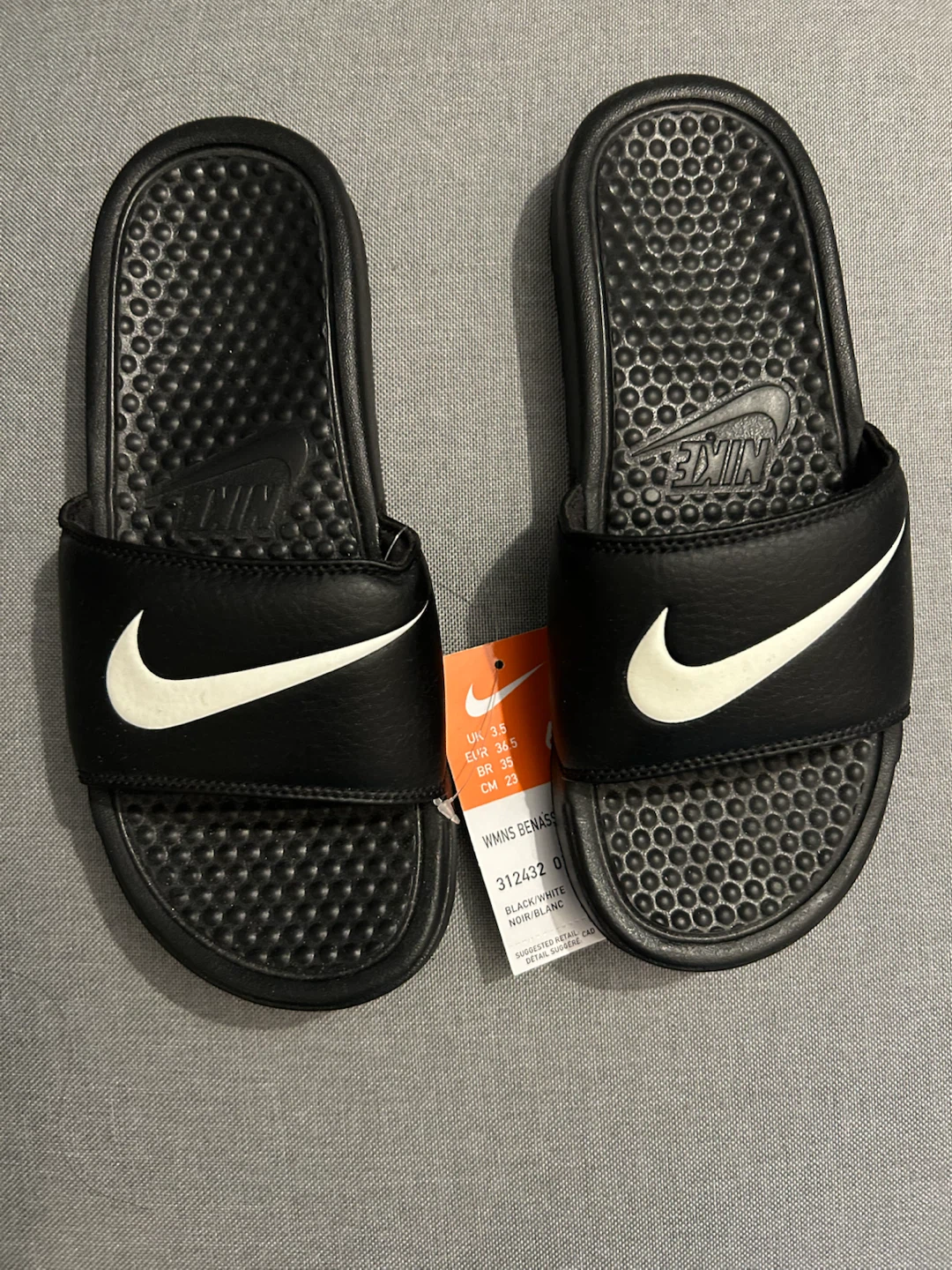 Nike Benassi Swoosh Slides