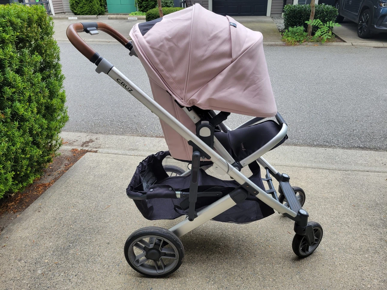UPPAbaby Cruz v2 purchased 2024 - photo 4