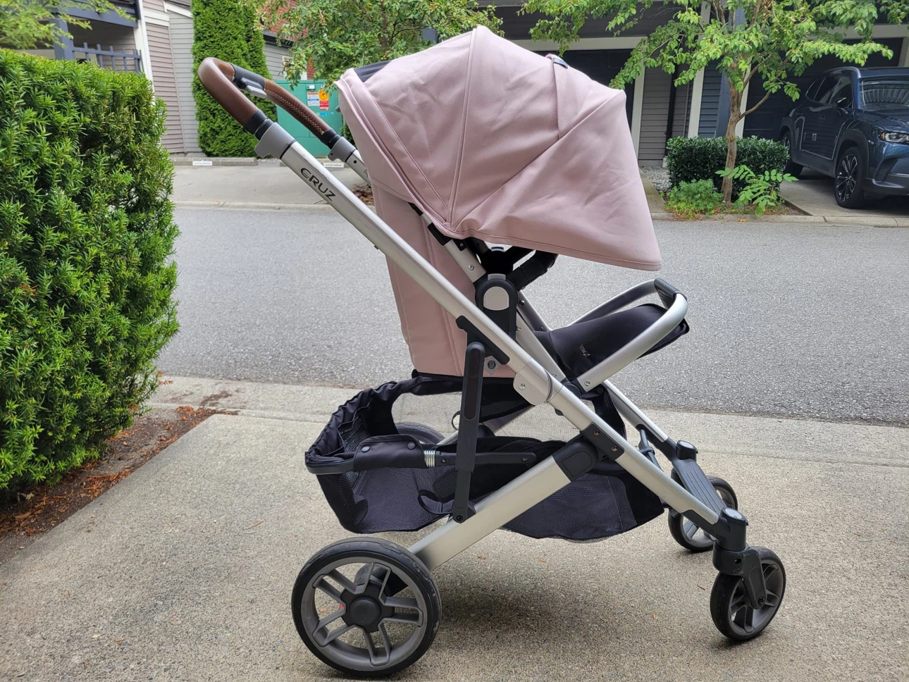 UPPAbaby Cruz v2 purchased 2024 - photo 5