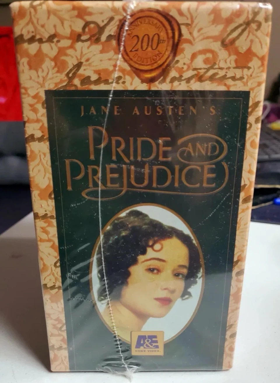 Jane Austen’s Pride and Prejudice – Complete 6 VHS Box Set - photo 4