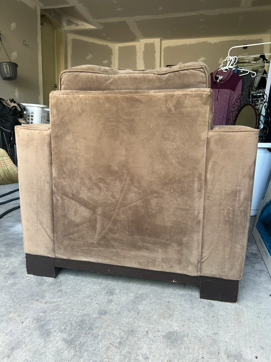 Yard Sale - photo 3