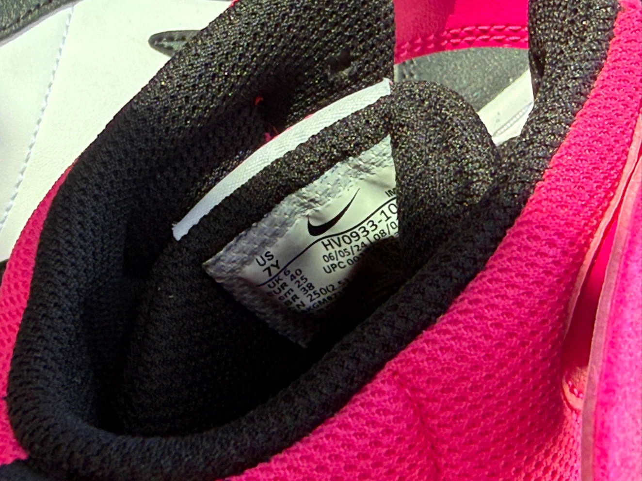 Nike high top shoes size 7 - photo 2