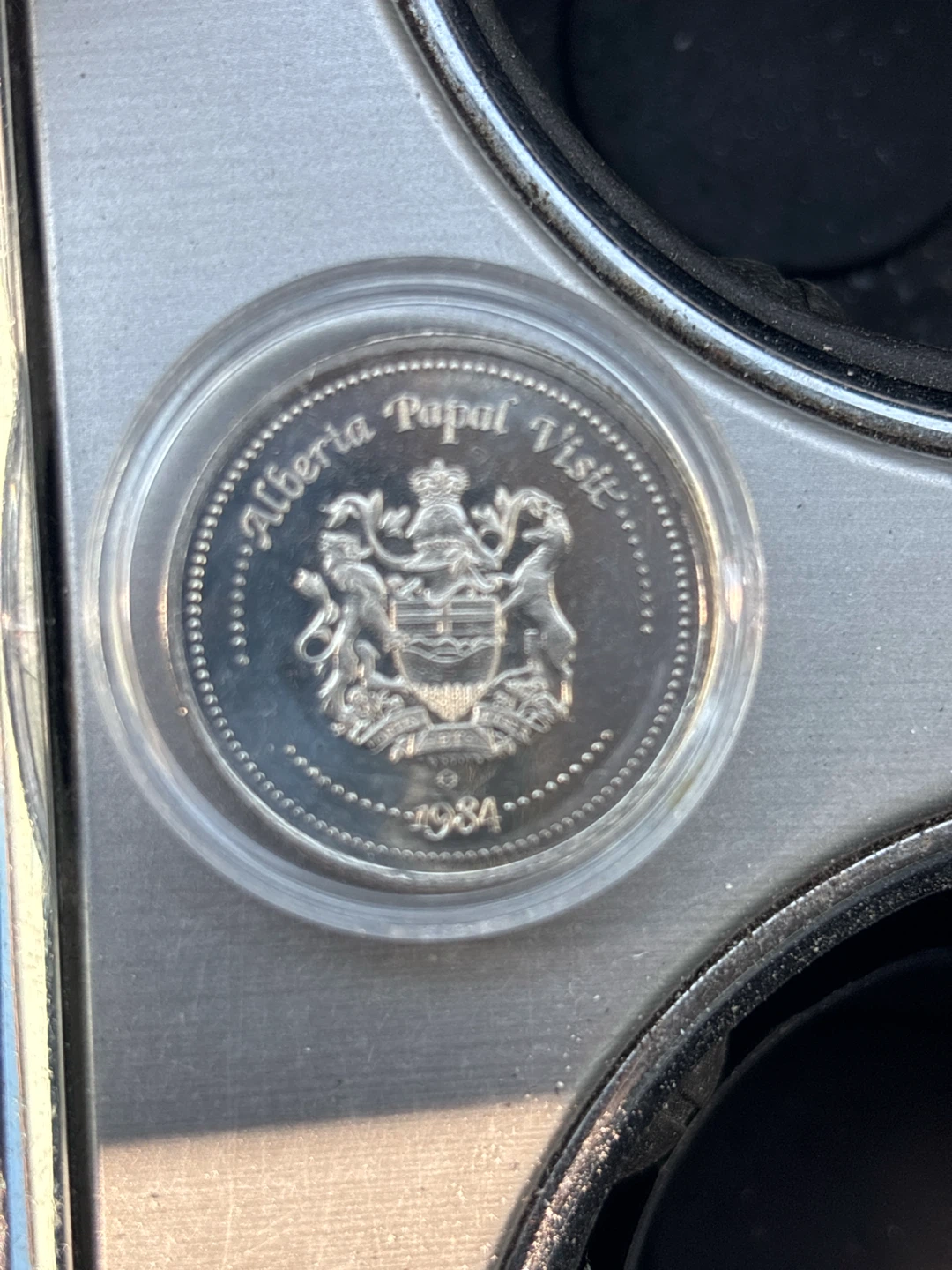 Rare Canadian Commemorative Coin - photo 2