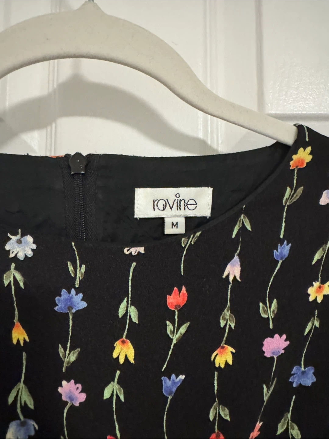 Vintage Rovine black floral short sleeve dress size medium - photo 2