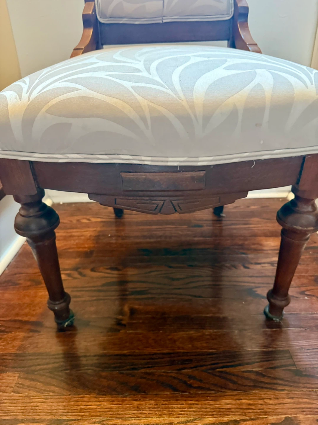 Vintage Accent Chair - photo 3
