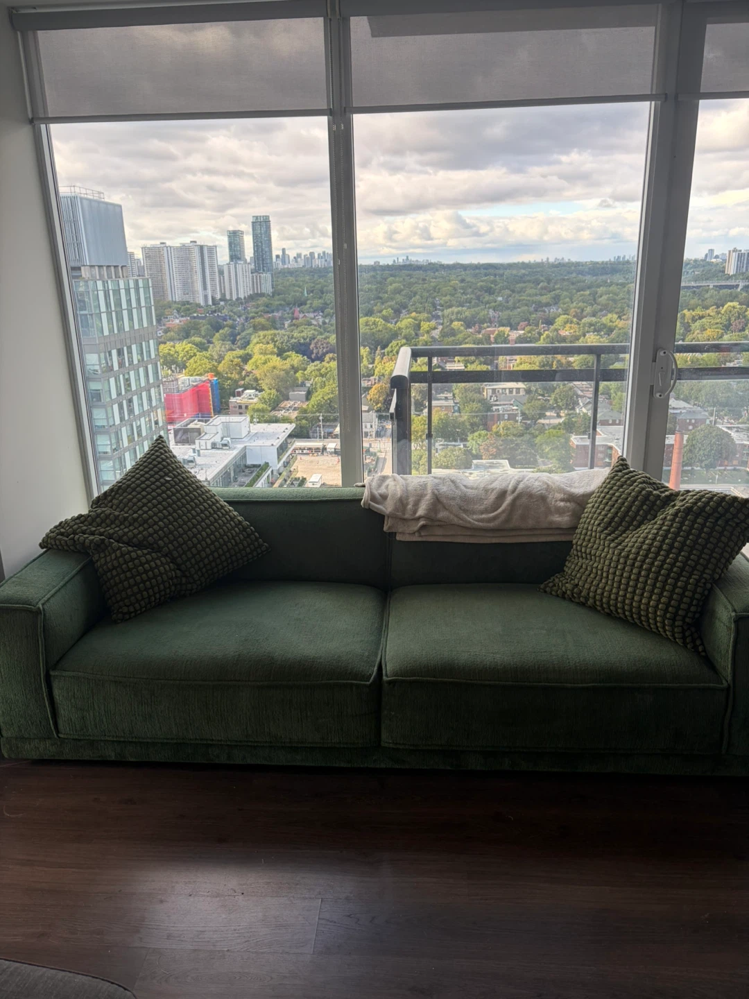 Structube HILLARY 3 Seater Couch - photo 3