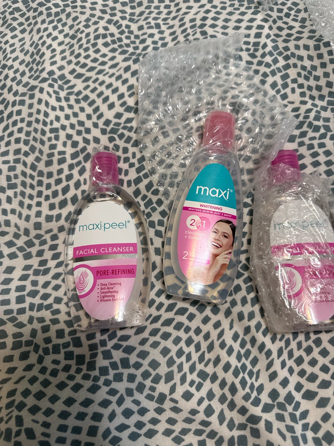 Maxi Peel toner and Cleanser