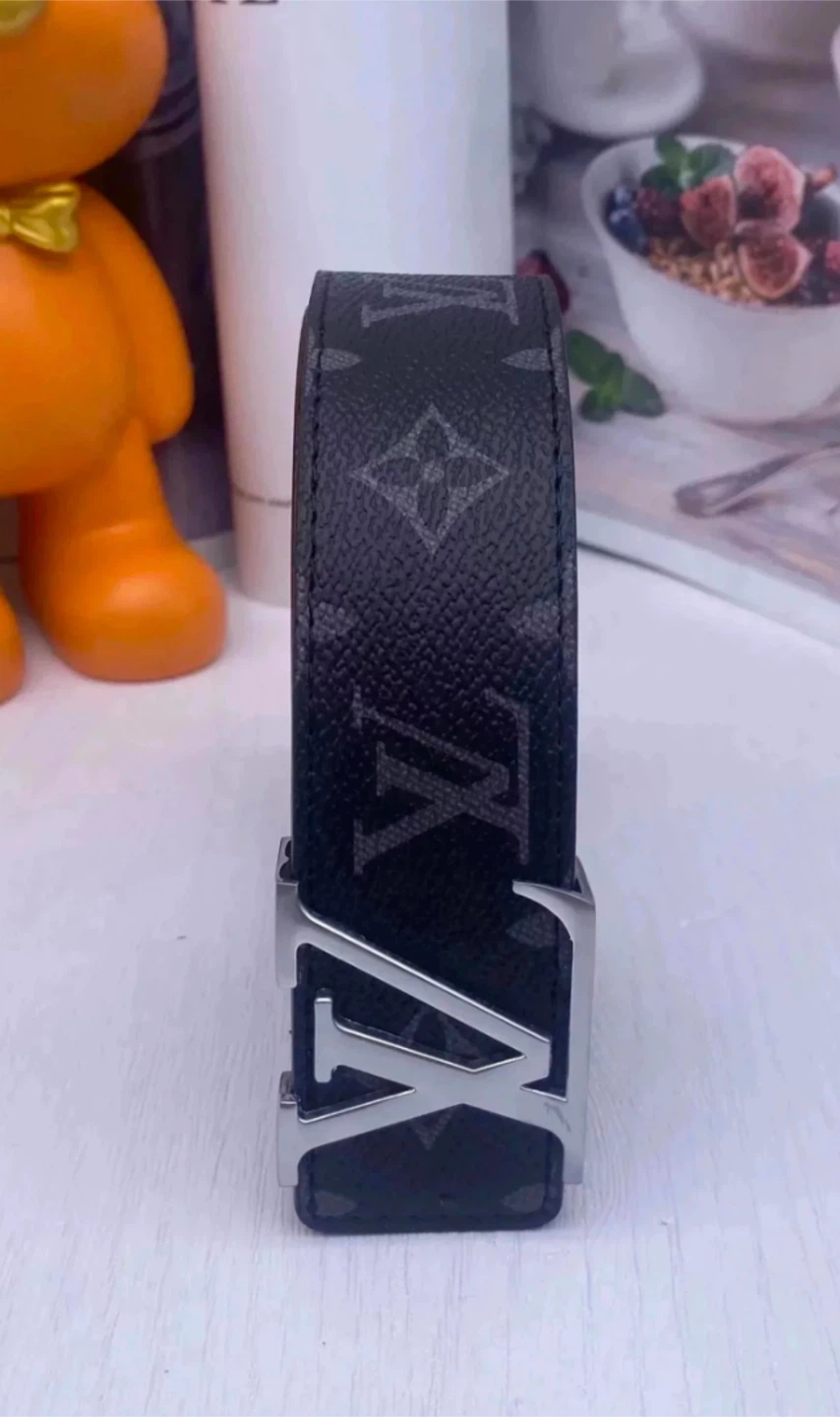 Brand new Louis Vuitton belt
