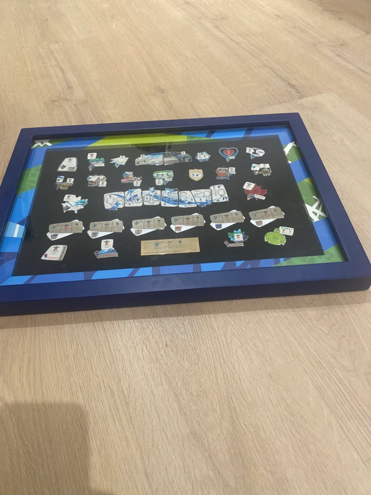 2010 Vancouver Olympics jet set sports pin collection - photo 2