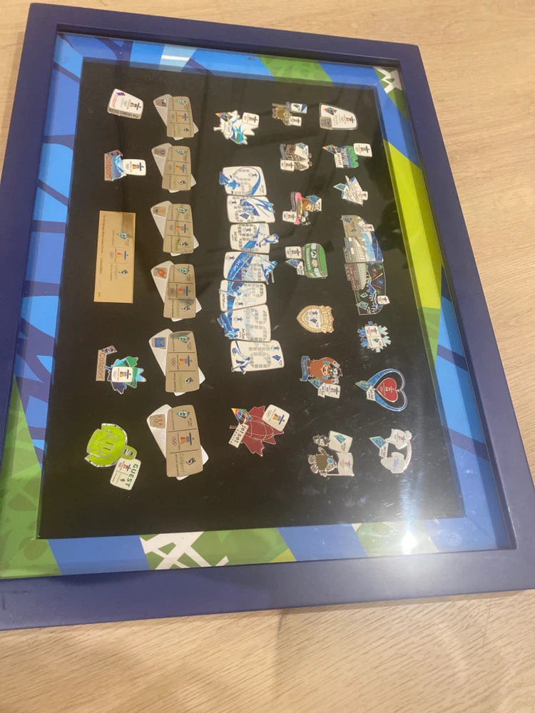 2010 Vancouver Olympics jet set sports pin collection - photo 3