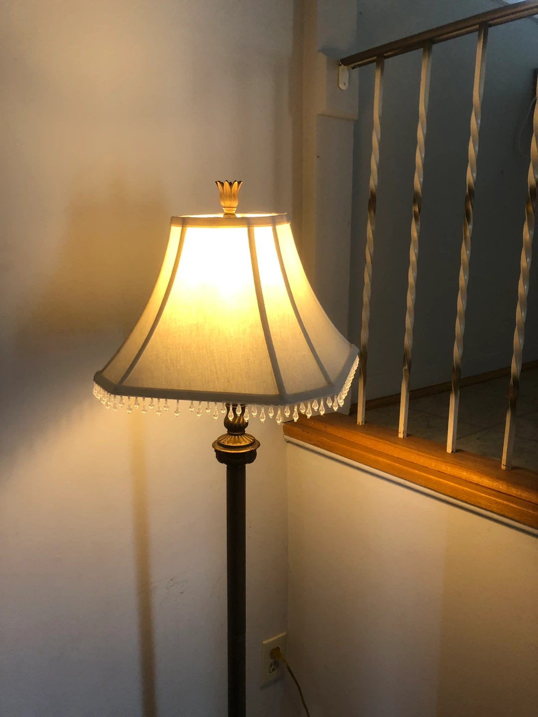 Vintage style brass floor lamp with beaded shade - photo 2