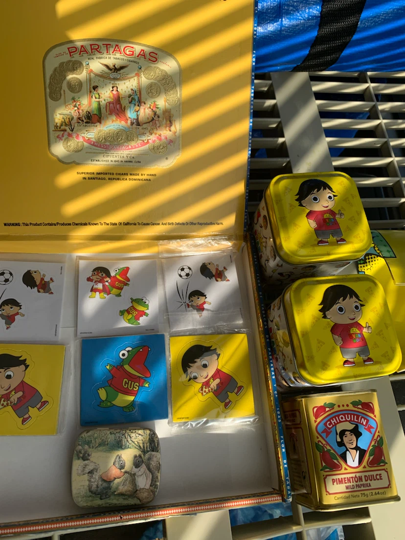 SUMMER - YELLOW TINS & CONTAINERS - photo 3