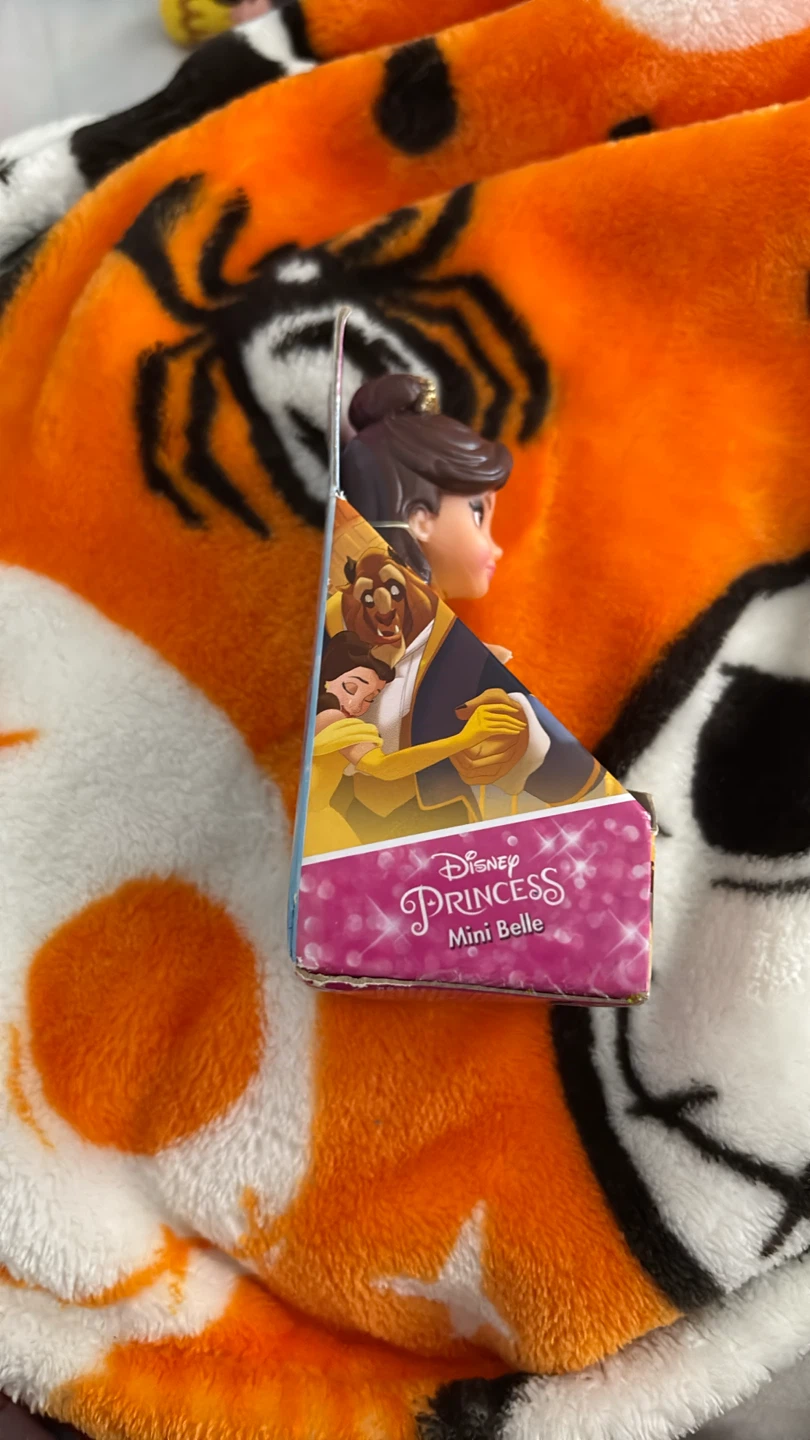 Disney Princess Mini Belle Doll - photo 2