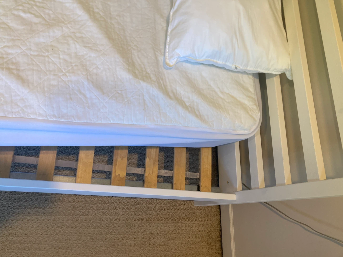 MOVING SALE : Single bed set - photo 3