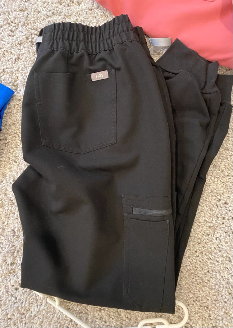 Figs scrubs - photo 3