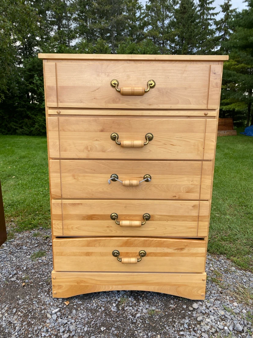 Vintage Solid Maple Wood Tall Dresser (CAN DELIVER)