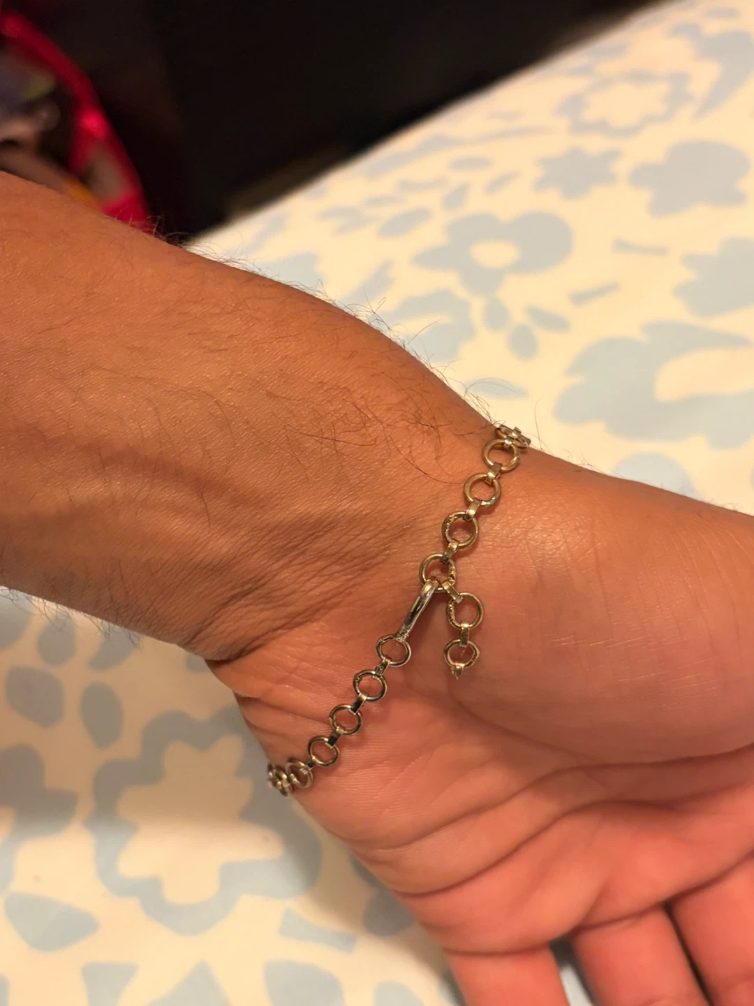 Bracelet with red stone and flower - photo 2