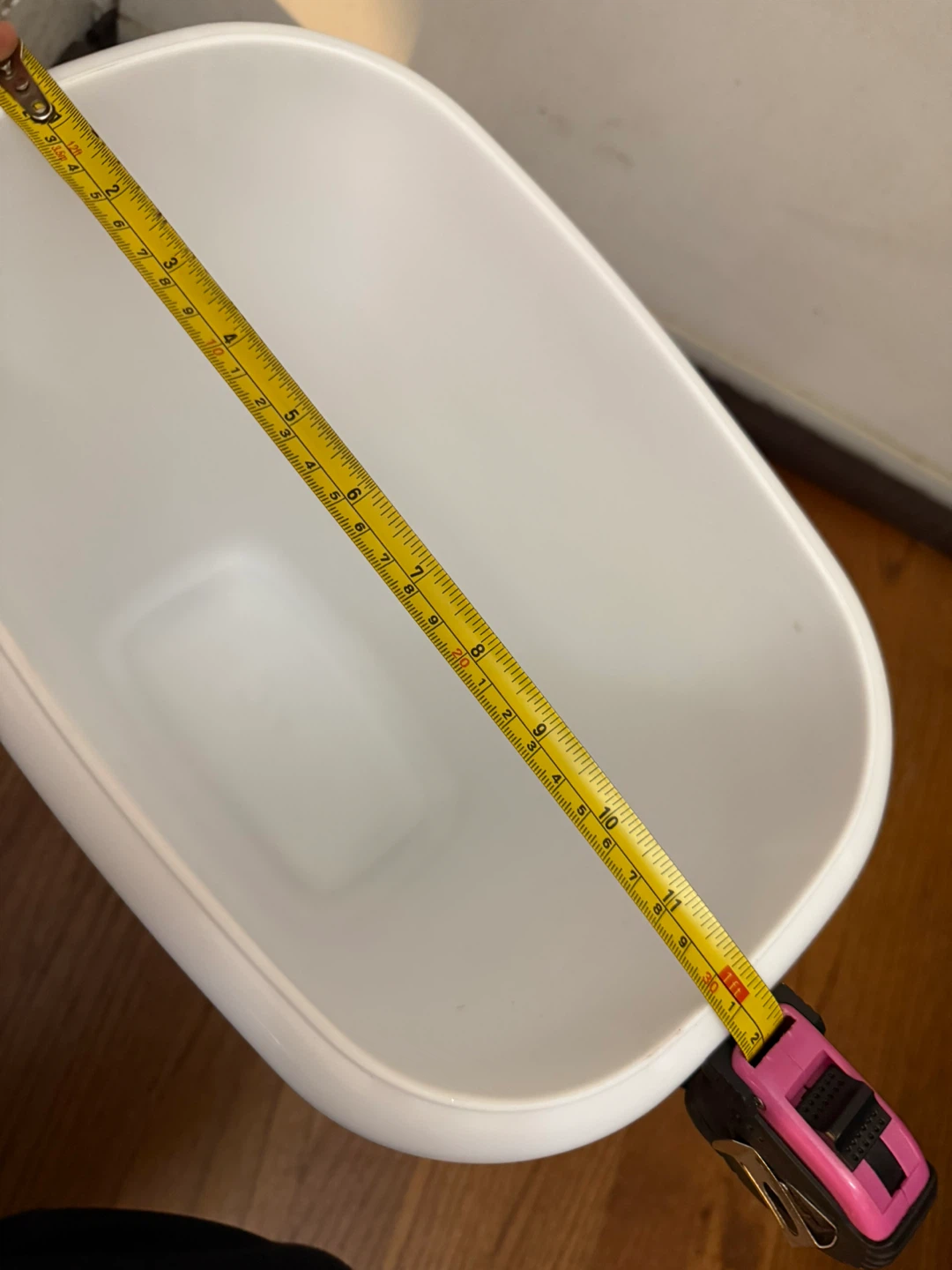 Rubbermaid 3.5 gallon mini trashcan - photo 4