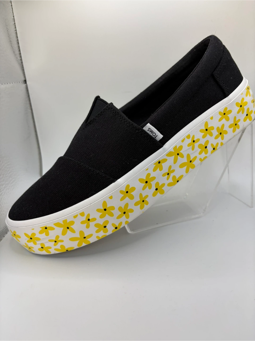 7.5 - TOMS Black Slip-On Shoes with Yellow Flowers - Size 7.5 - photo 5