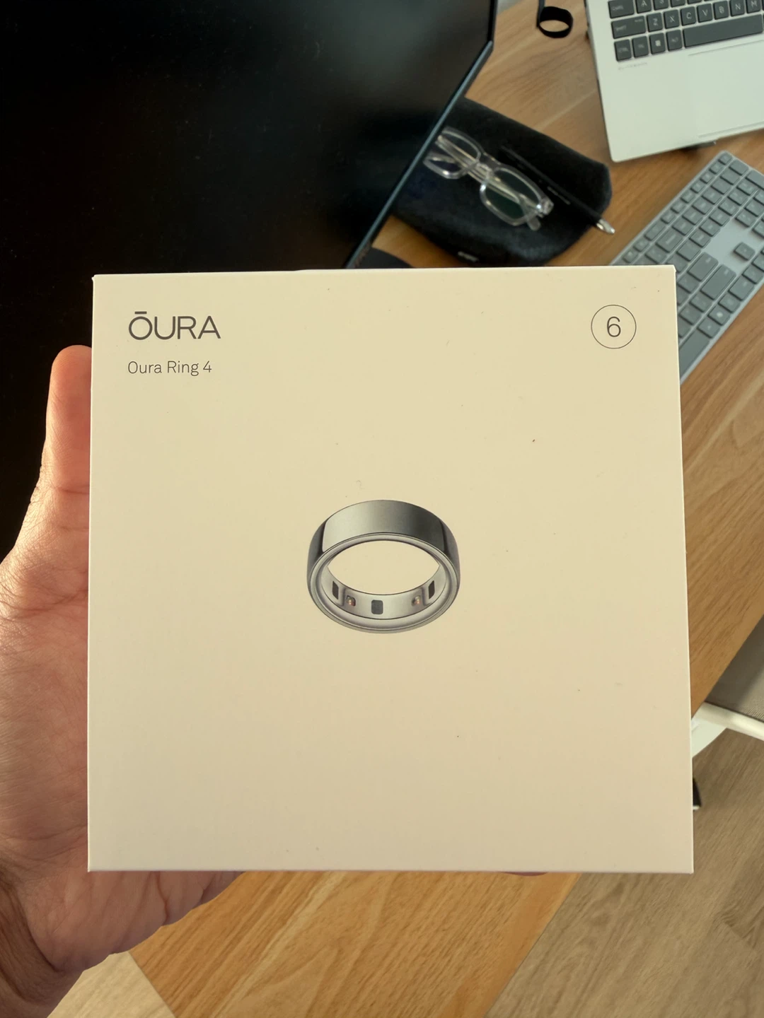 Oura Ring 4 - Size 6 (silver)