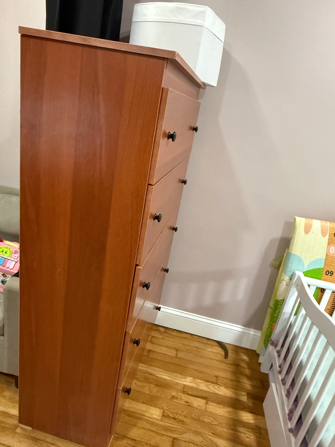 5-Drawer Tall Dresser / Chest of Drawers (Cherry Wood Finish) - photo 2