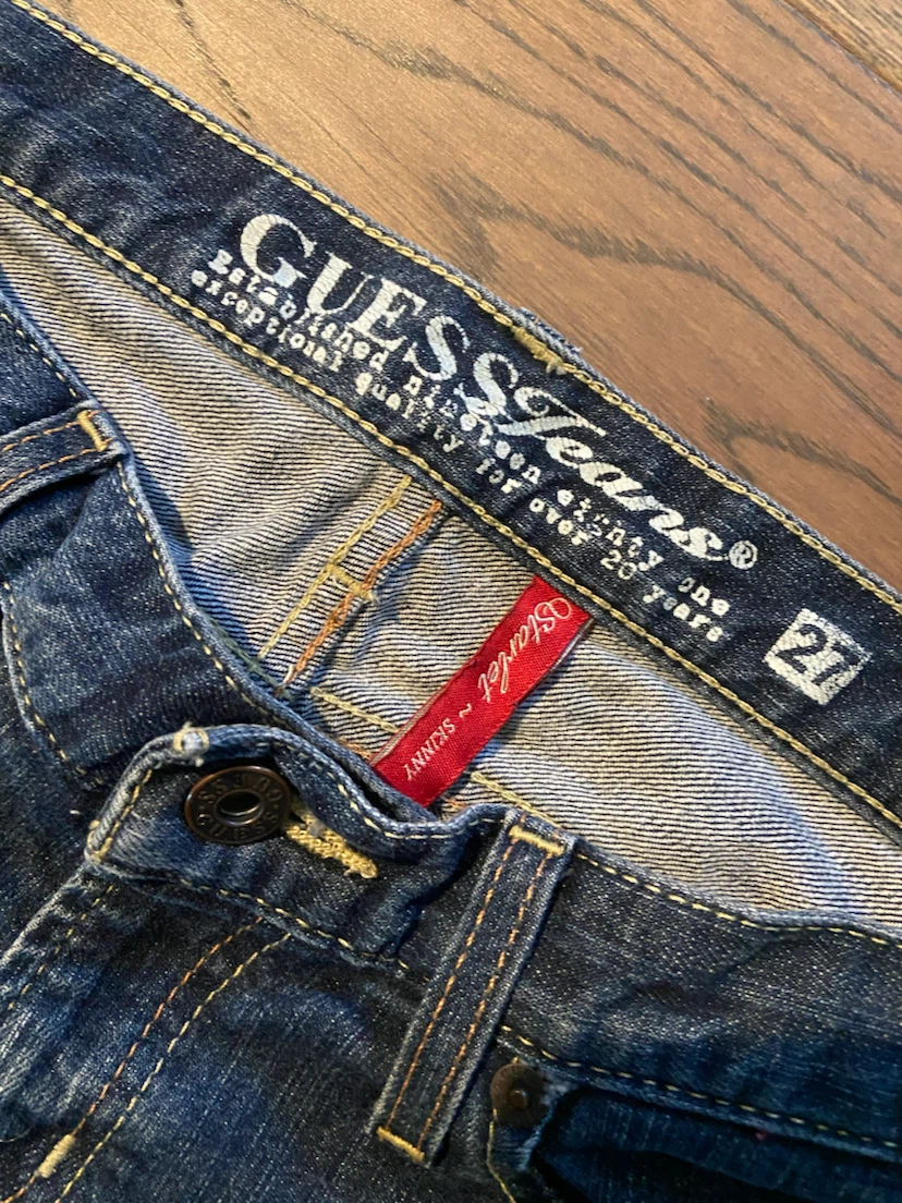 EUC: Vintage Y2K Low-Rose Guess Skinny Jeans Size 27 - photo 5