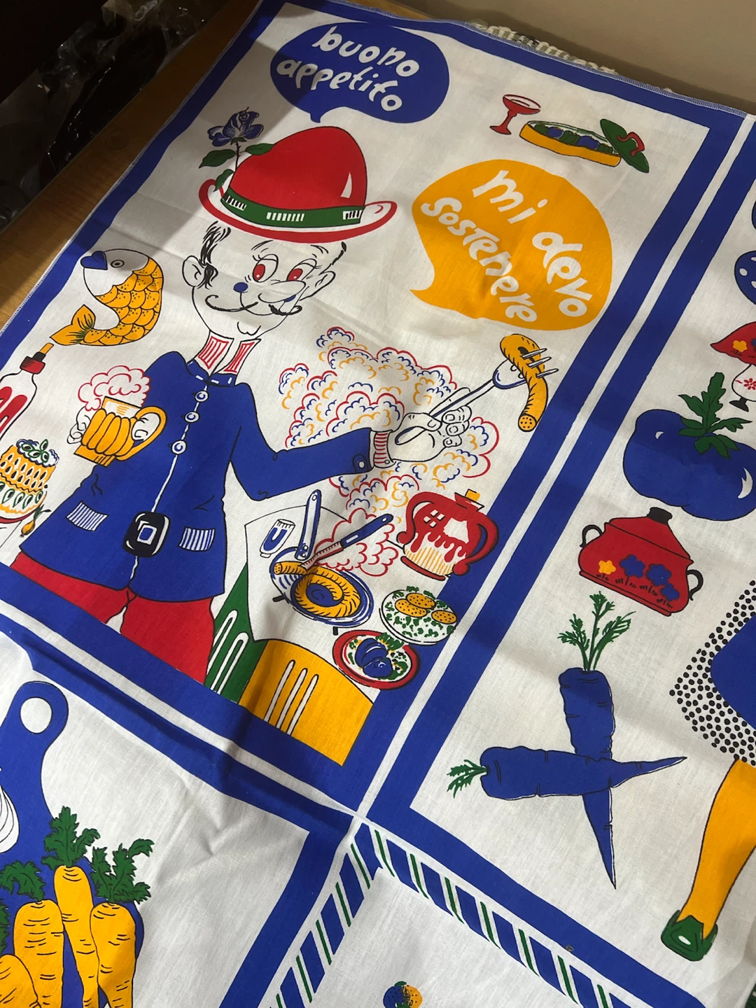 New table cloth and kitchen cloths - photo 3